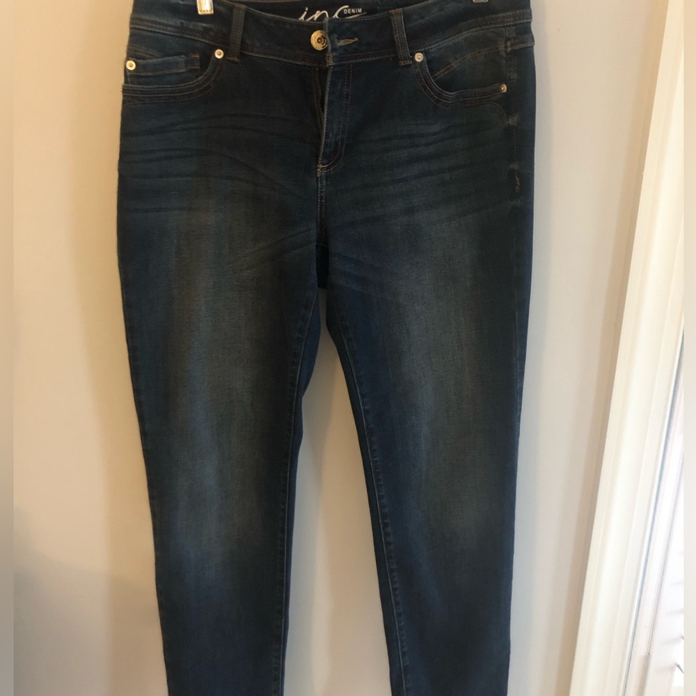 INC denim jeans skinny leg curvy fit size 12